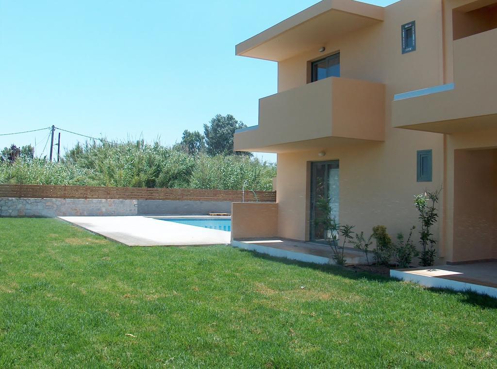 Gerona Mare Apartments Gerani  Zimmer foto